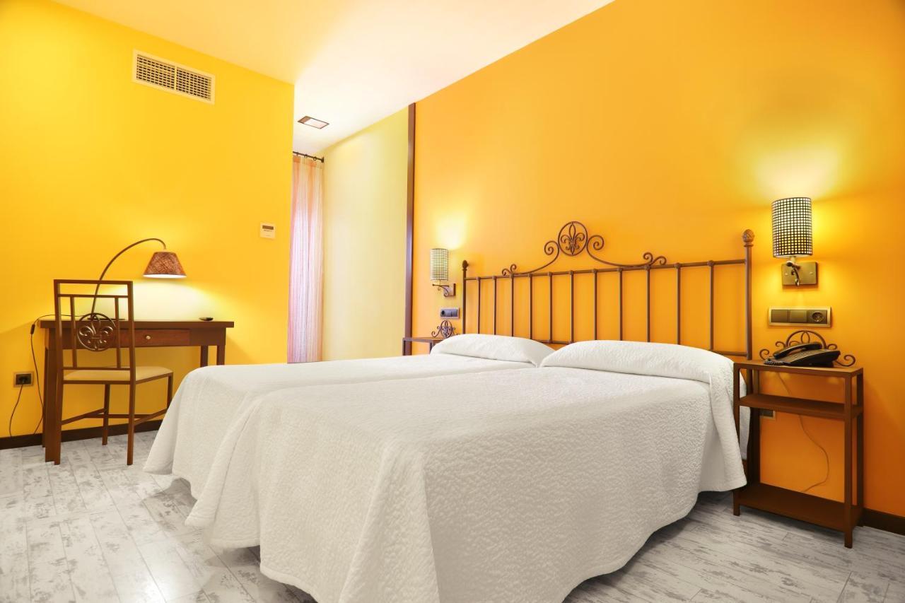 Hotel Moya Honrubia Екстер'єр фото