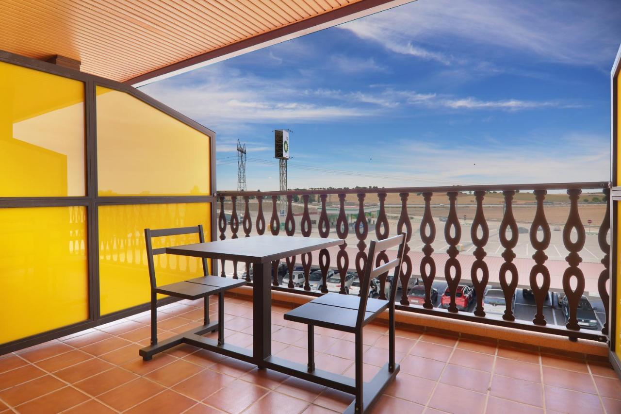 Hotel Moya Honrubia Екстер'єр фото