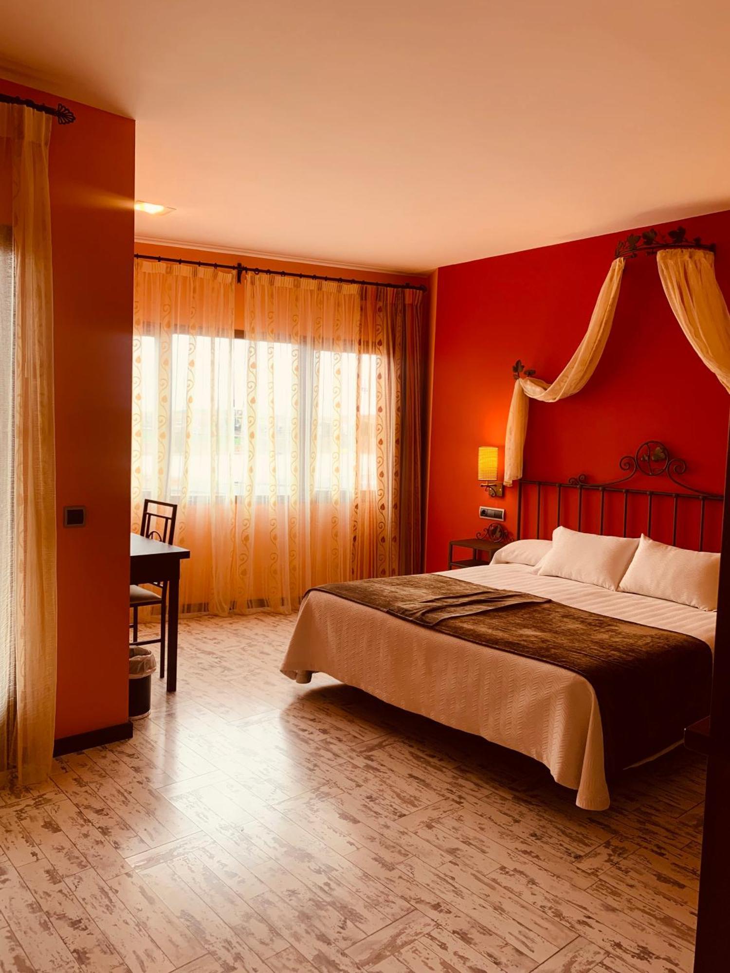 Hotel Moya Honrubia Екстер'єр фото